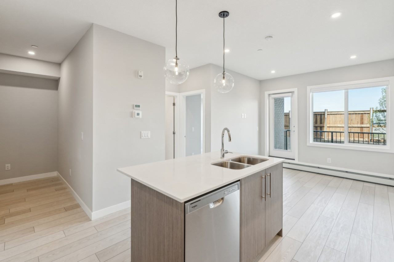 6 Merganser Dr W - Photo 7 of 29