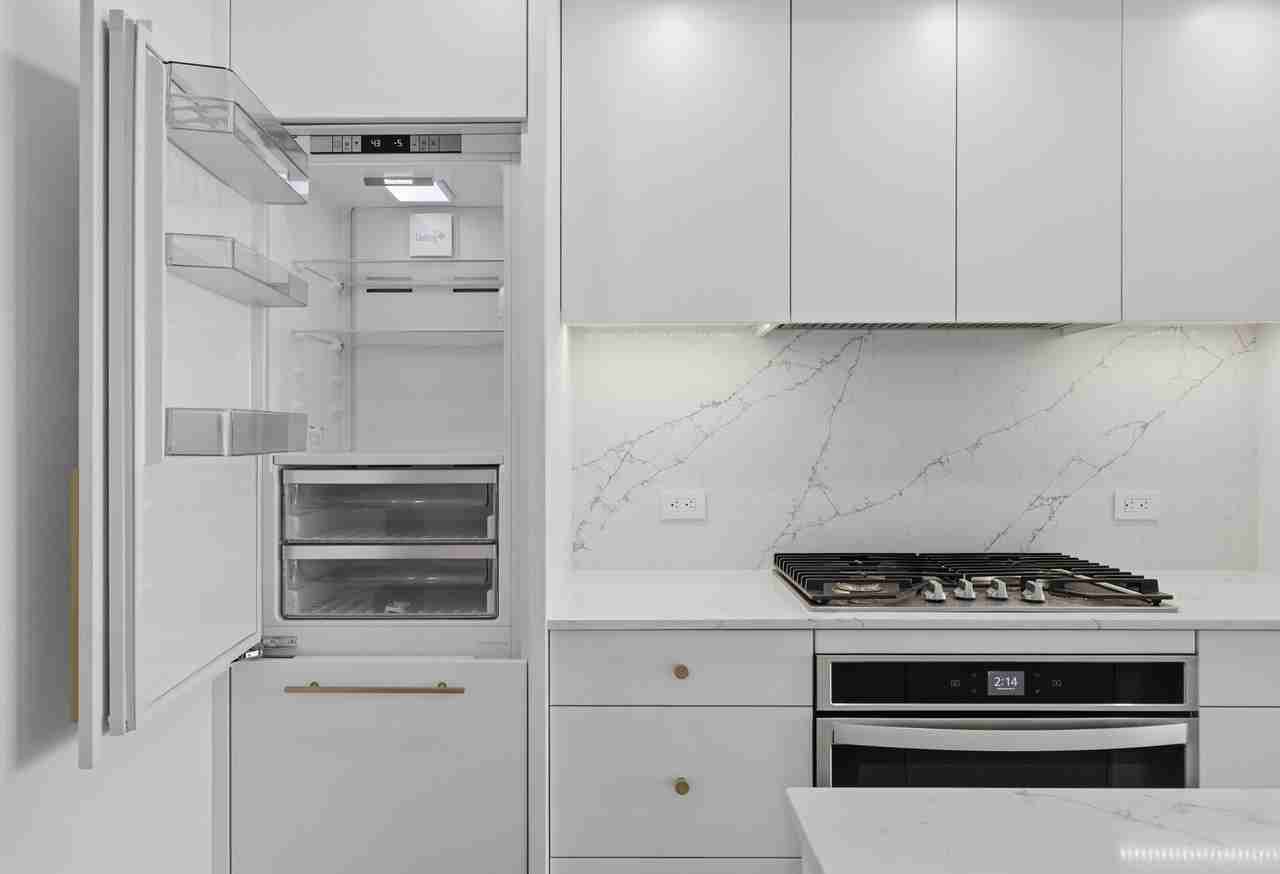 404, 8445 Broadcast Ave SW (CP178) - Photo 4 of 25