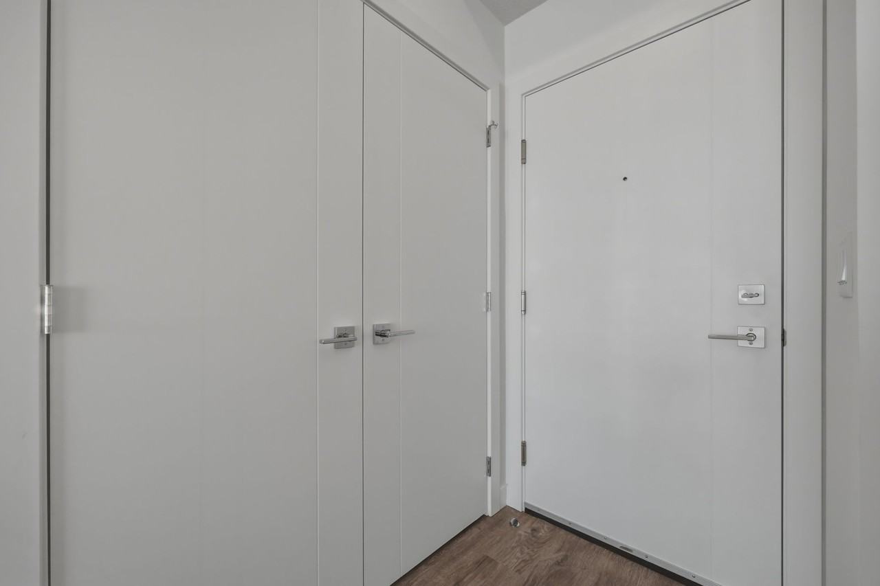 2520, 63 Corner Glen Cres NE (L510) - Photo 2 of 15