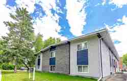 Crescent Heights Studio w/ Full Kitchen & AMAZING Location! - Photo 1 of 1