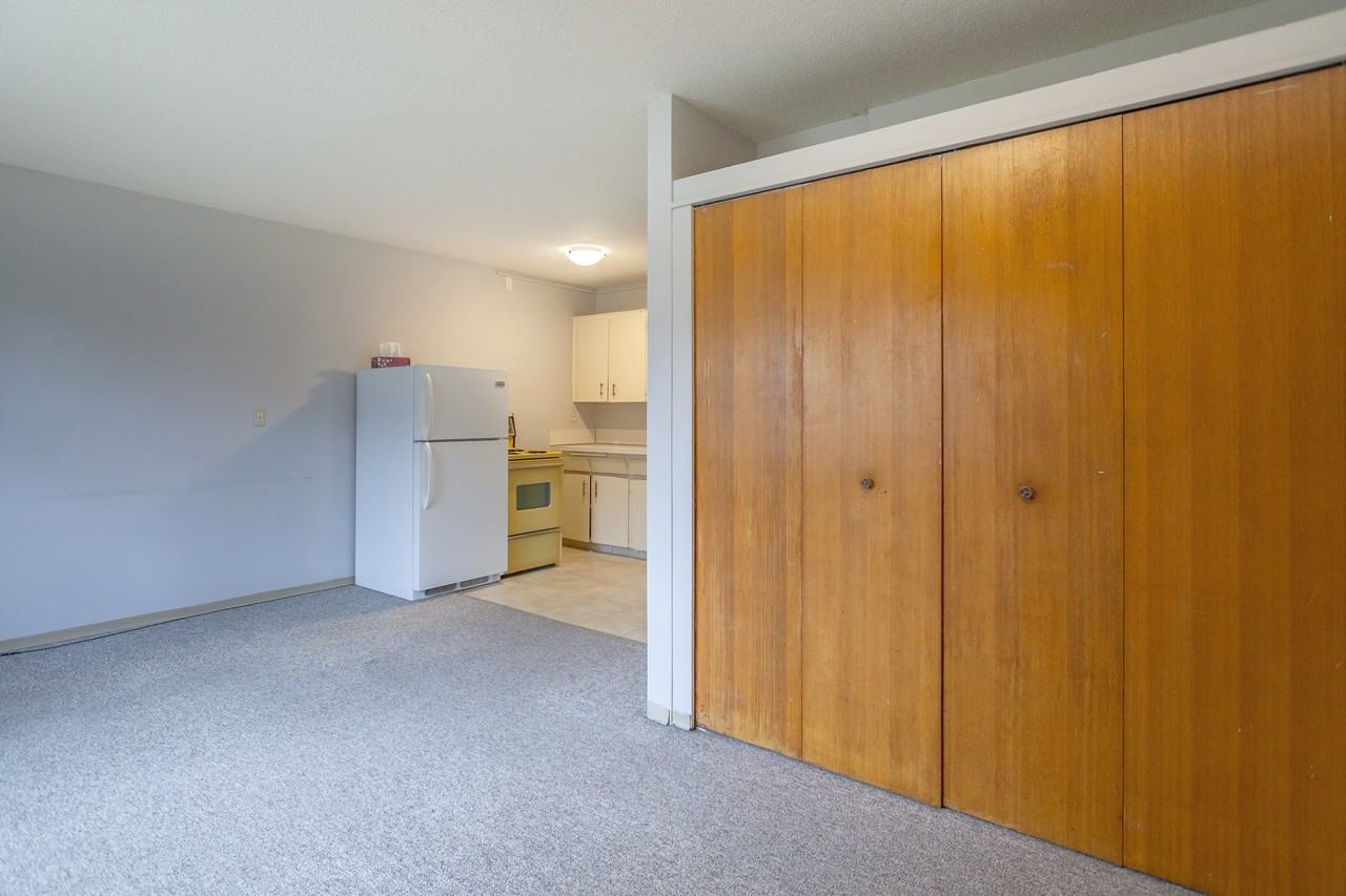 78 9 St Ne - Photo 5 of 10