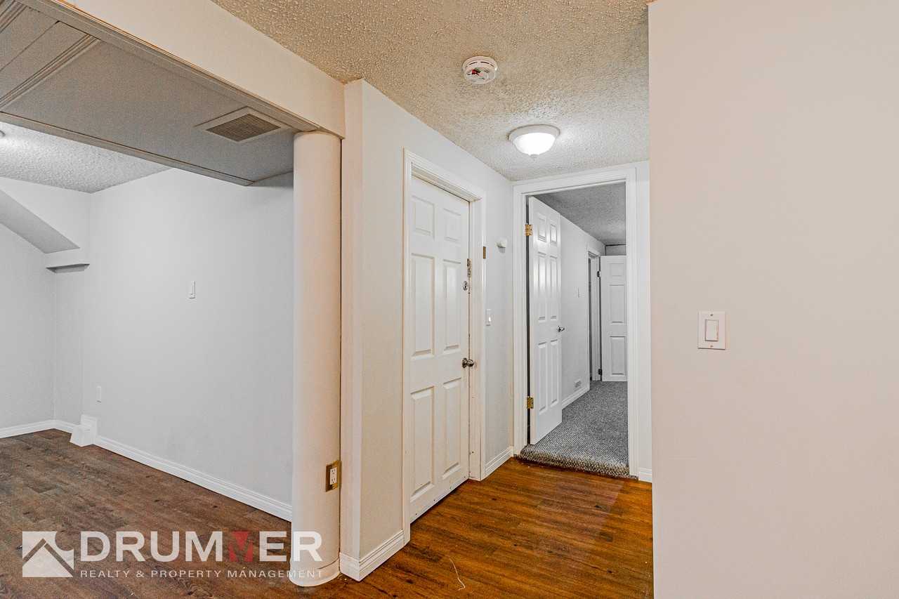Bright Spacious 1 Bedroom Lower Unit in Mayland Heights! - Photo 6 of 13