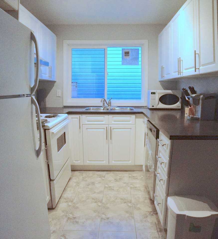 7009 101 Ave Nw - Photo 5 of 13