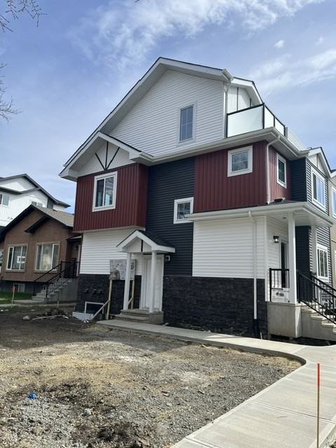 10821 112 St Nw - Photo 3 of 32