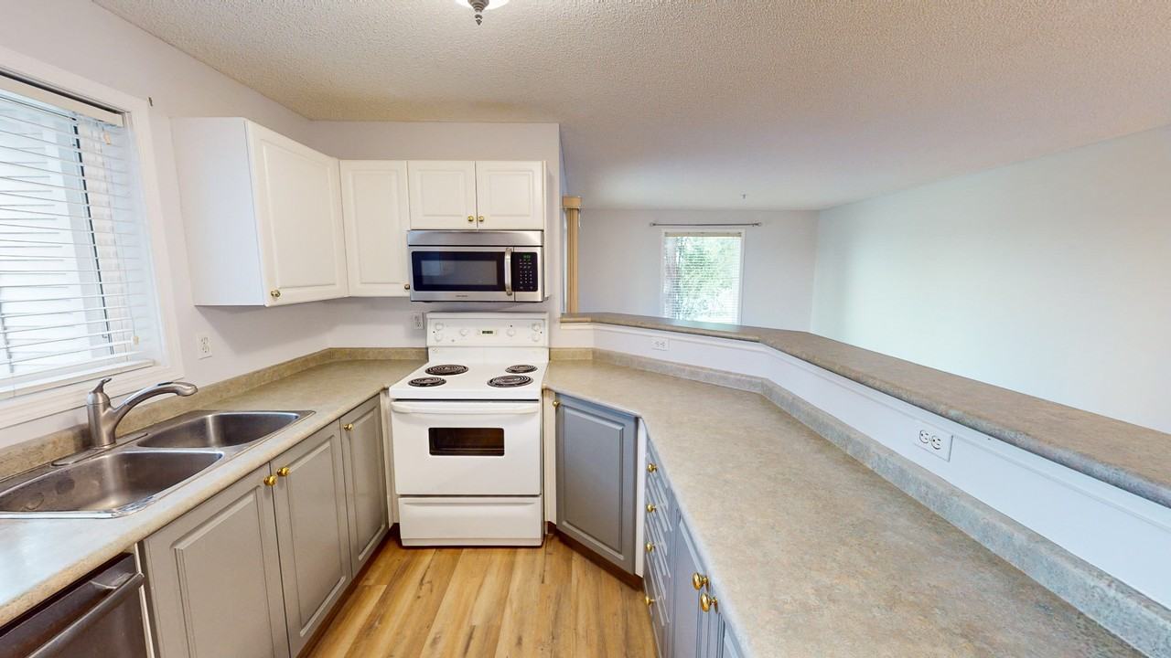 119 - 4000 Somervale Court Southwest - Photo 3 of 17