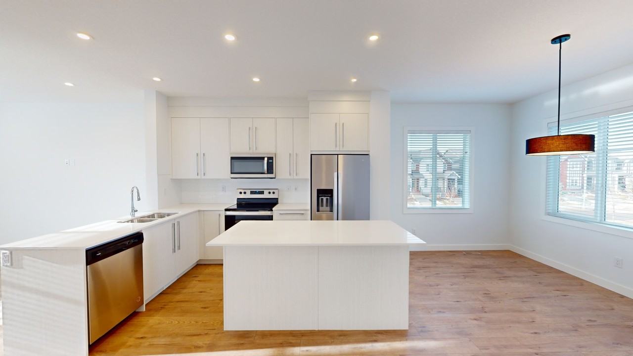 402 - 669 Savanna Boulevard Northeast - Photo 5 of 19