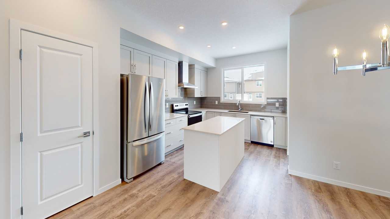 41 Corner Glen Row Ne Uppr - Photo 3 of 22