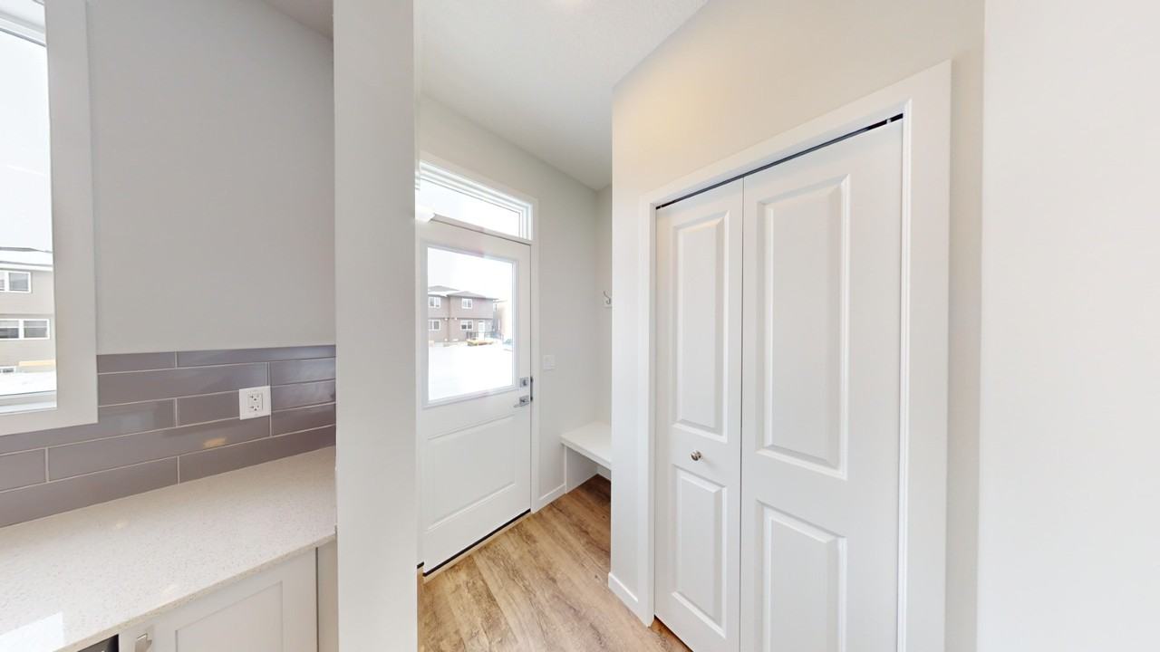 41 Corner Glen Row Ne Uppr - Photo 6 of 22