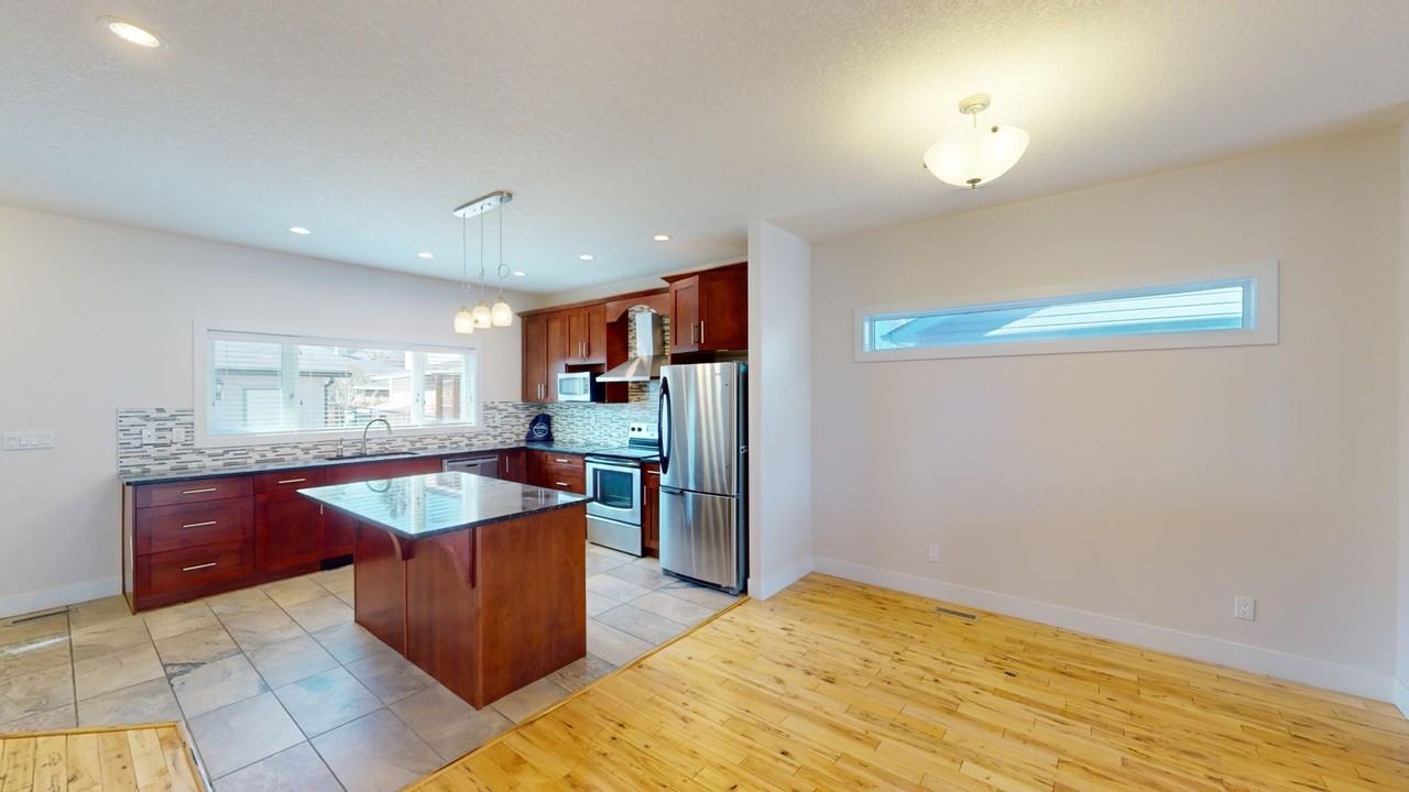 2325 23 Avenue Southwest - Photo 5 of 19