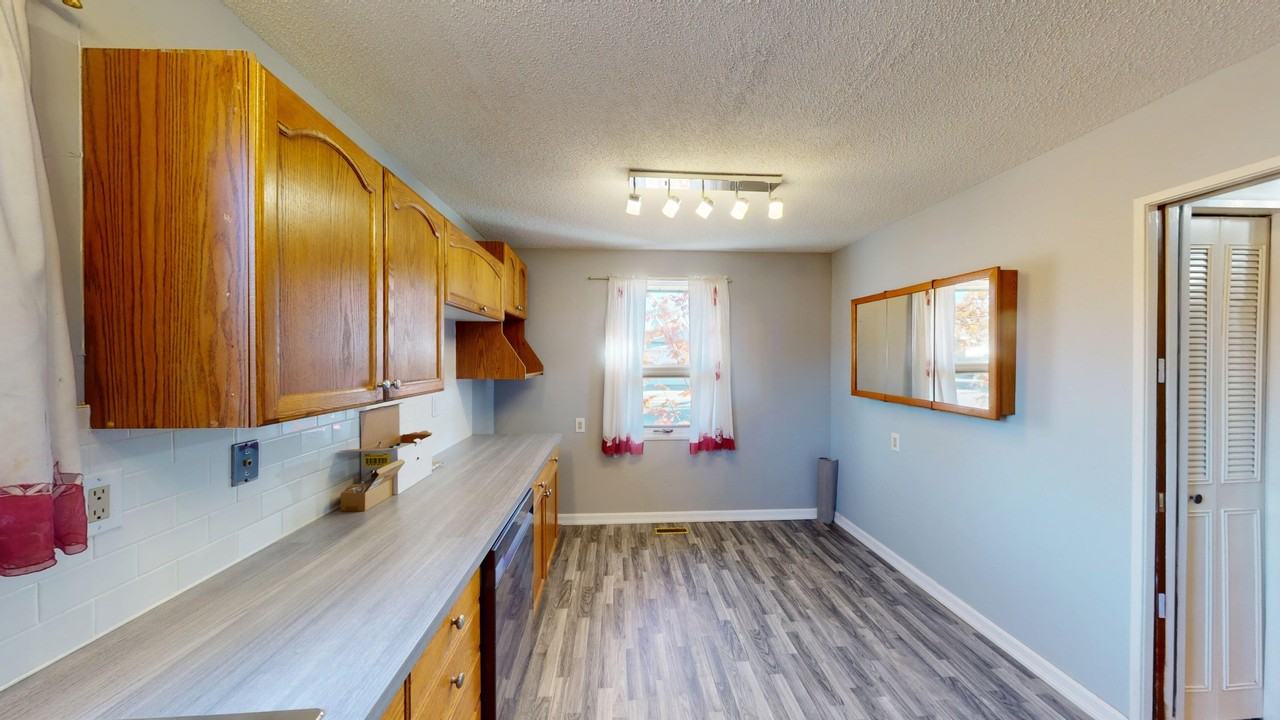 23 Woodbrook Way Sw Uppr - Photo 4 of 18