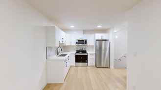 128 Grge - 128 28th Street Southwest - Photo 1 of 1