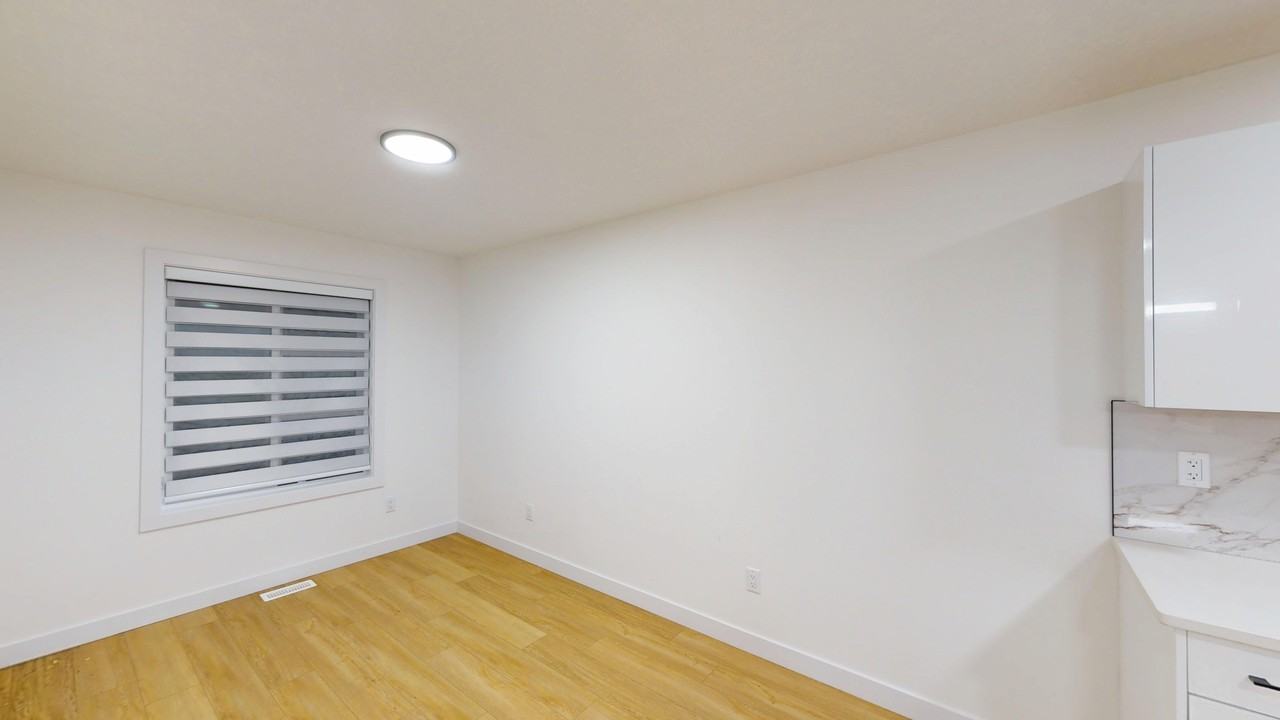 GRGE - 128 28th Street Southwest - Photo 2 of 9