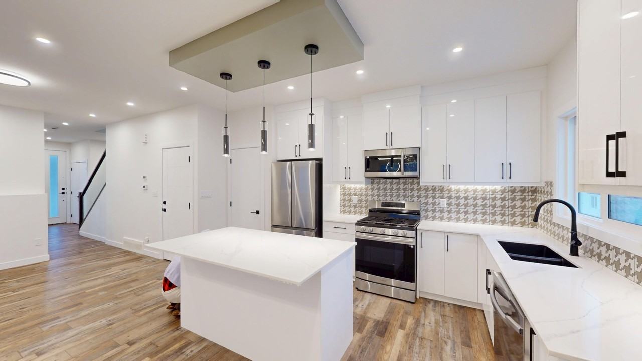 12451 Main - 12451 47 Street Northwest - Photo 4 of 16