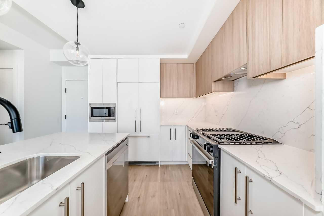 606- 8375 Broadcast Avenue SW - Photo 6 of 50
