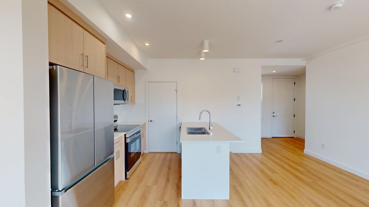 204, 3528 3 Ave NW - Photo 3 of 13
