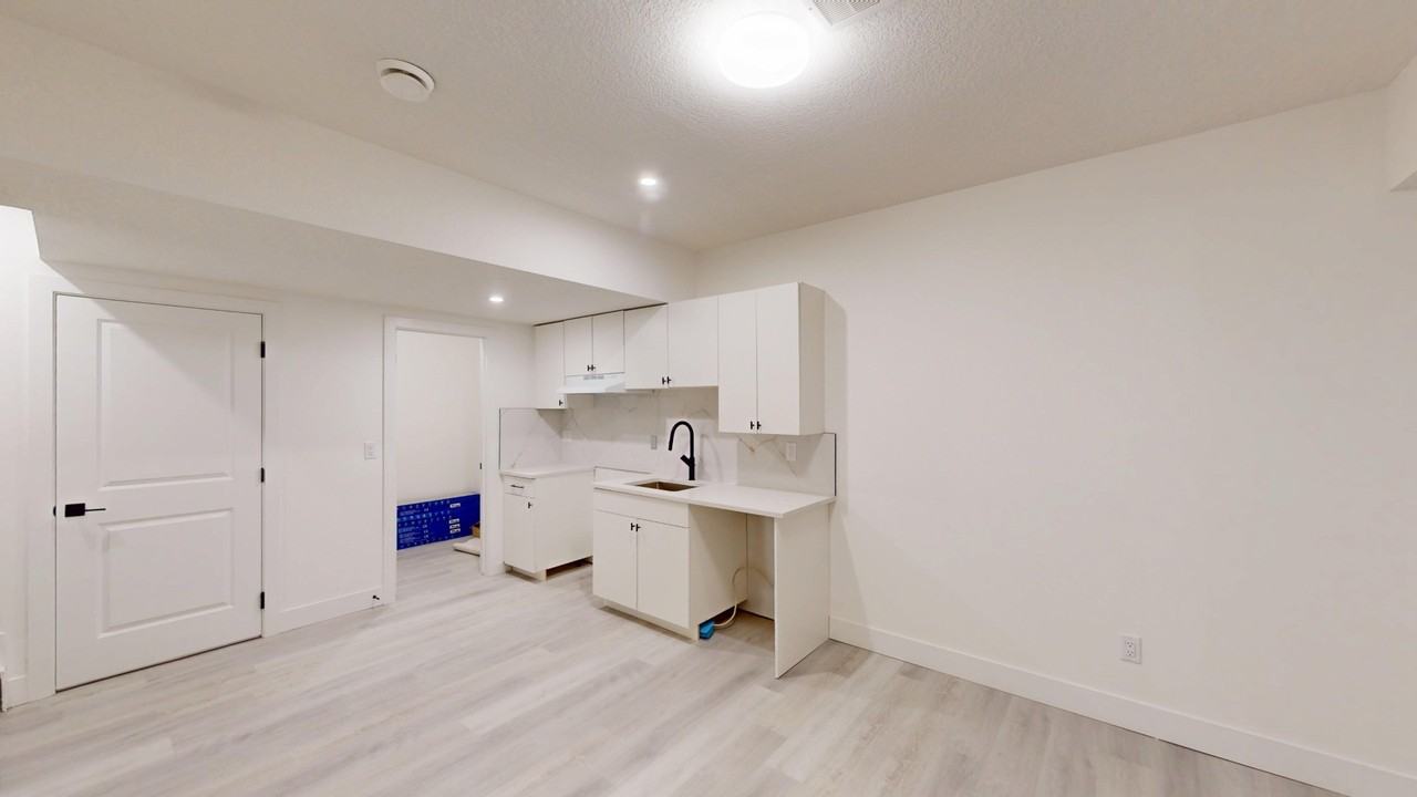 3518 42 Ave Bsmt #Bsmt - Photo 5 of 8