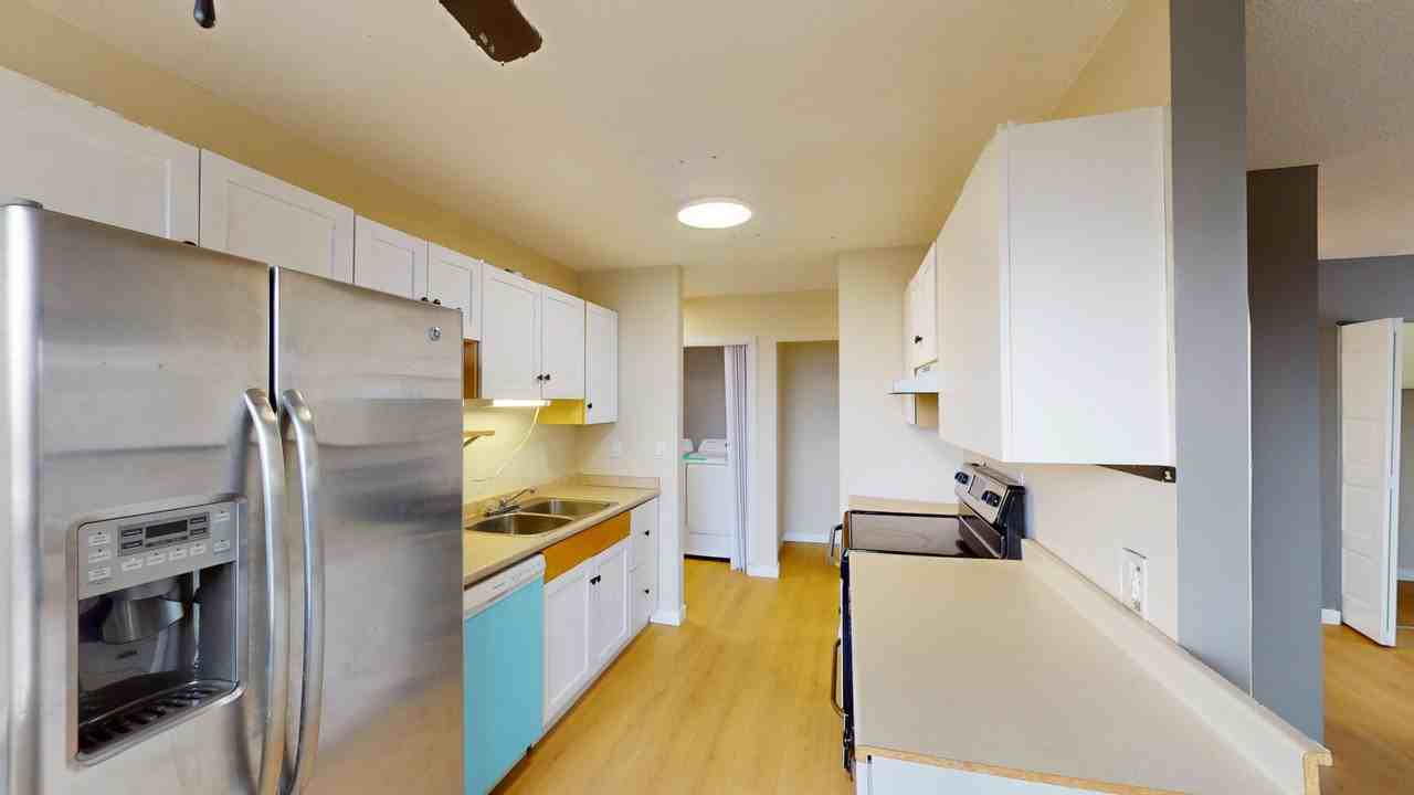 219 102-219 Huntington Park Bay Nw - Photo 6 of 16