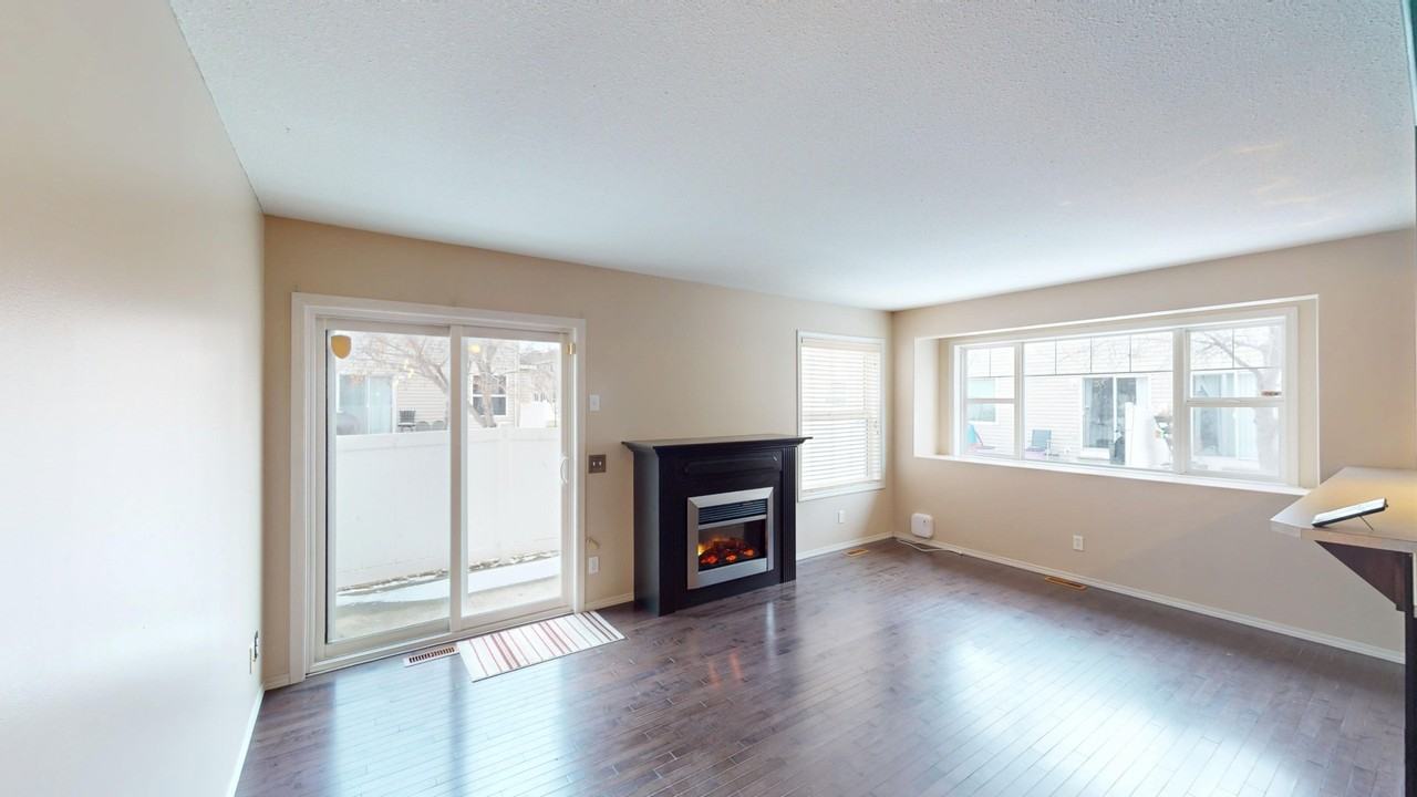78-230 Edwards Drive SW - Photo 3 of 22