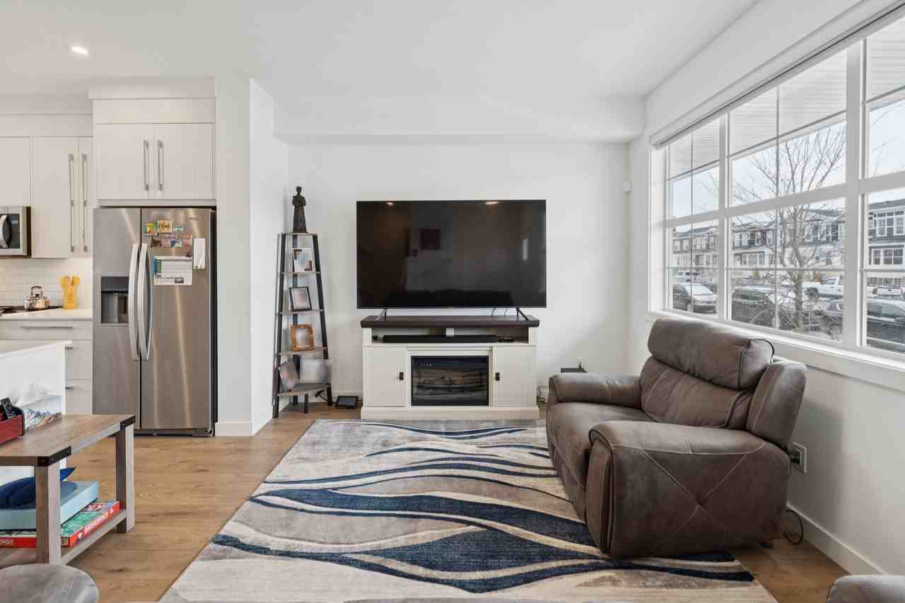 226 Dawson Way - Photo 3 of 26
