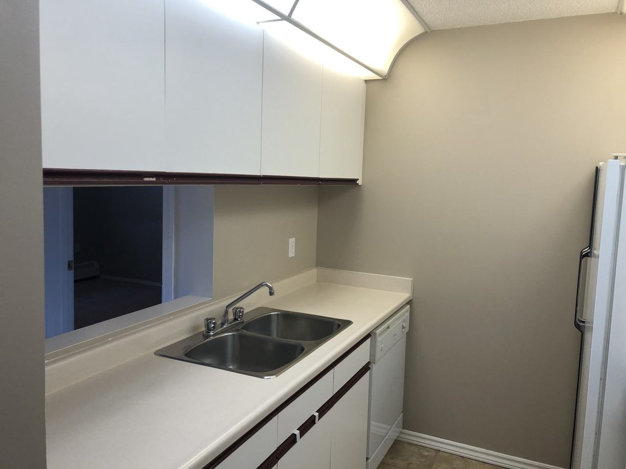 10636 The Pointe At Uptown I - Photo 2 of 17
