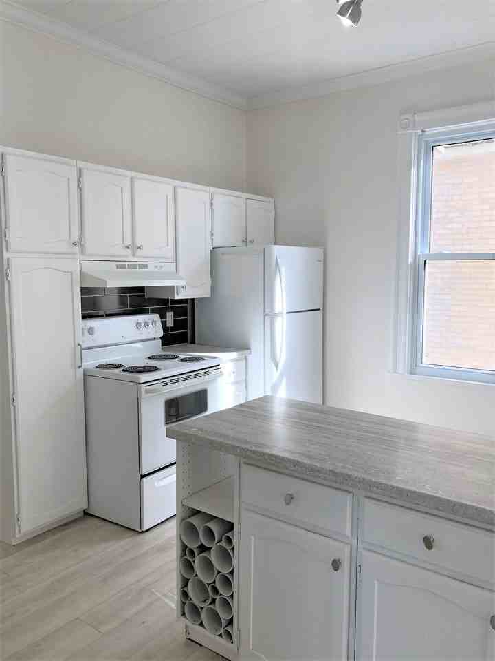 5 Renwick Avenue - Photo 3 of 24