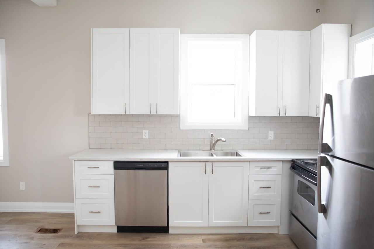 53 Manitoba Street - Photo 2 of 18