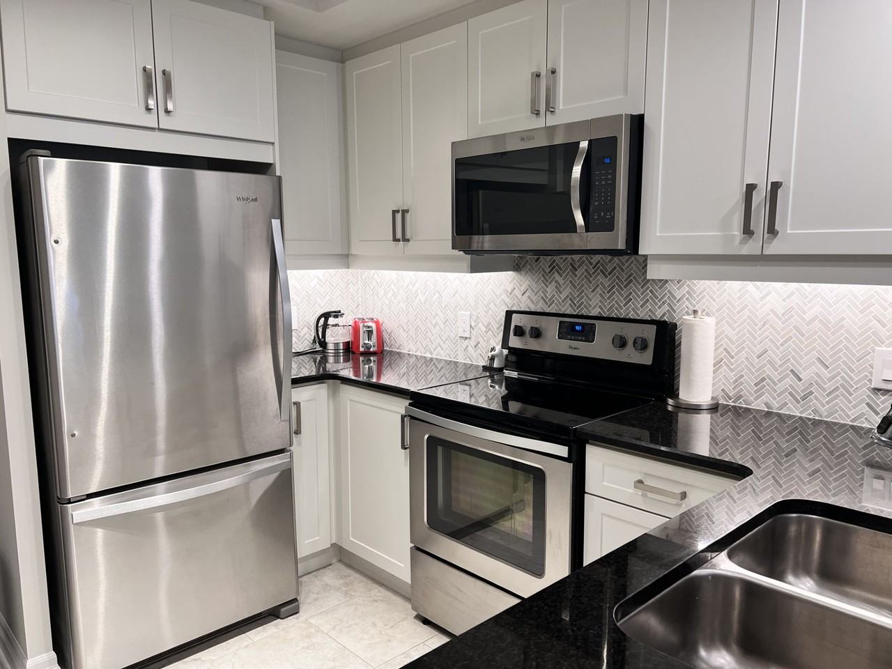 1006-505 Talbot Street - Photo 3 of 18