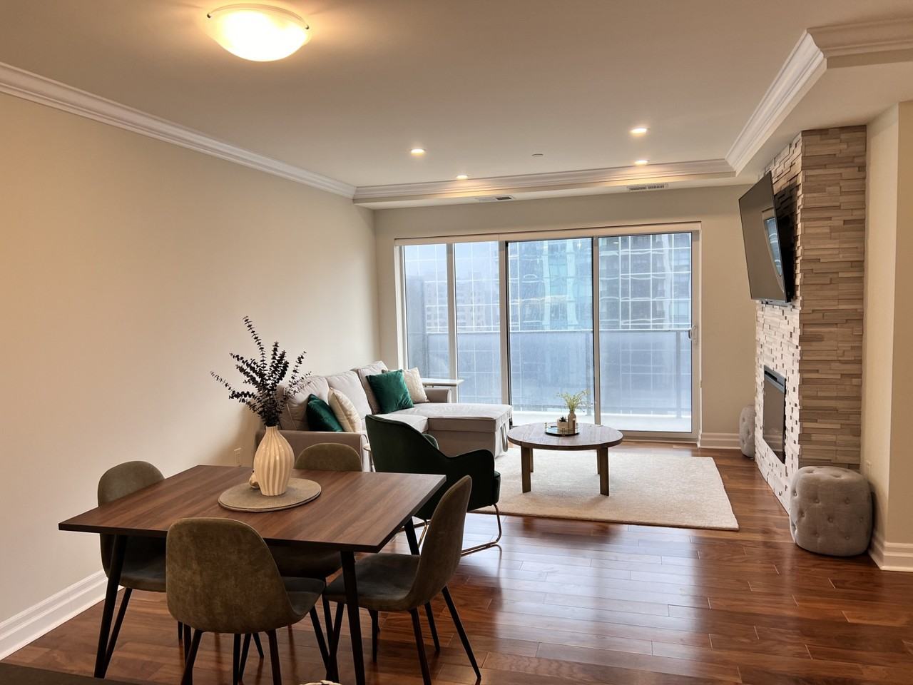 1006-505 Talbot Street - Photo 5 of 18