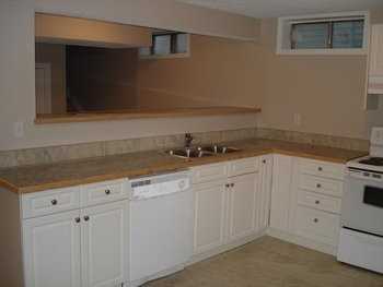 2 Bedroom Lower Suite with Private Laundry - Photo 4 of 9