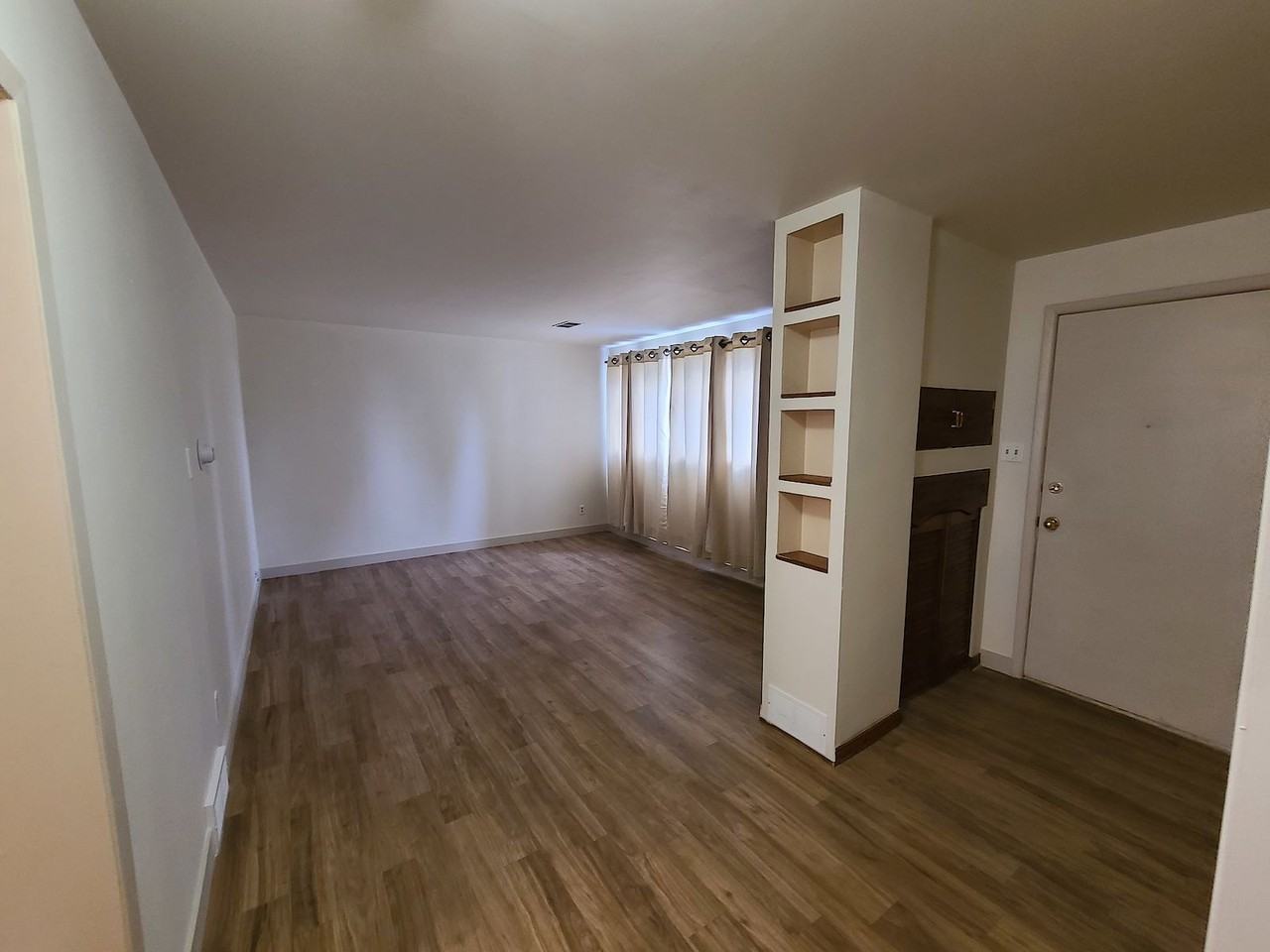 Spacious 2 - Photo 3 of 23