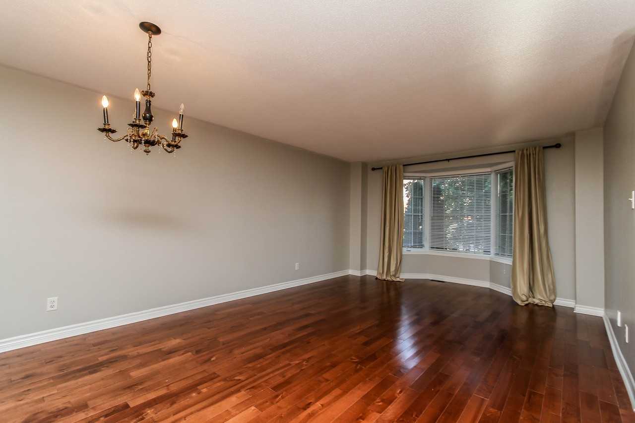 21 Haslemere Ave - Photo 5 of 28