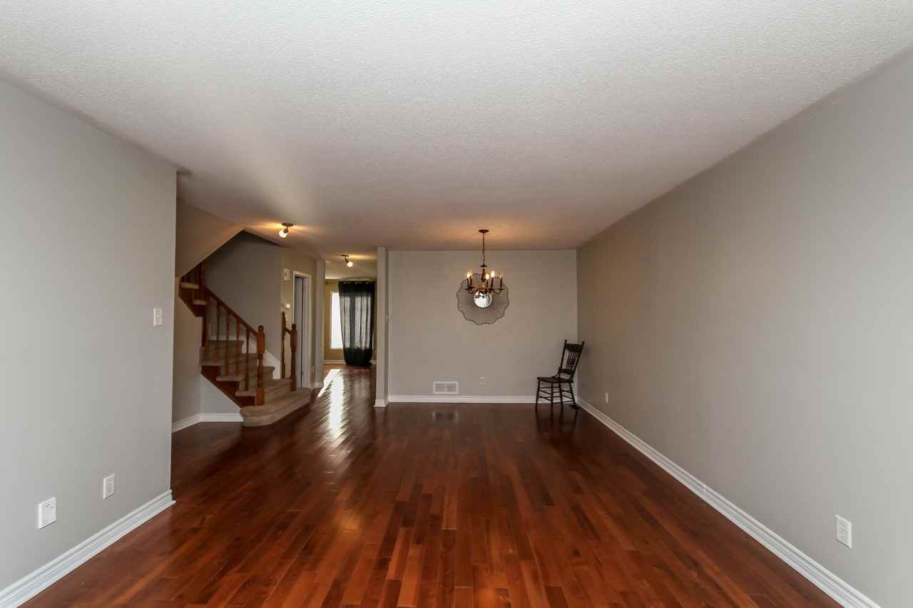 21 Haslemere Ave - Photo 6 of 28