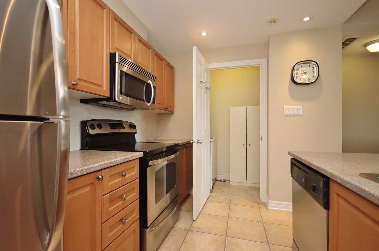 763 Cedar Creek Dr - Photo 7 of 37