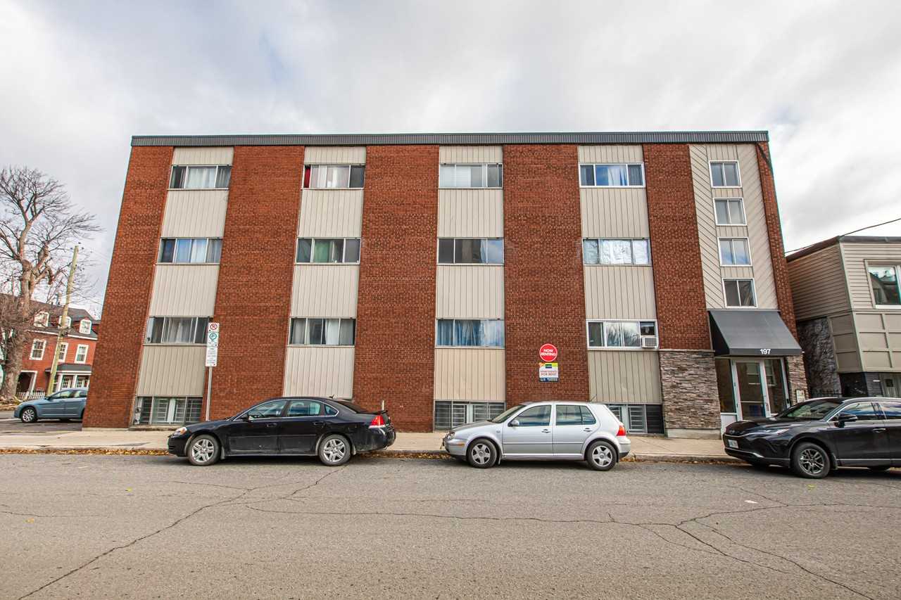 197 Cumberland St - Photo 2 of 20