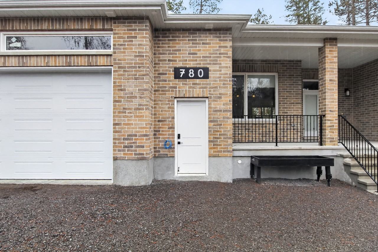 780 Thomas A. Dolan Pky - Photo 2 of 29