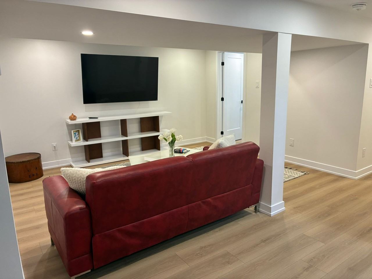 61 Crownhill St - Photo 3 of 17