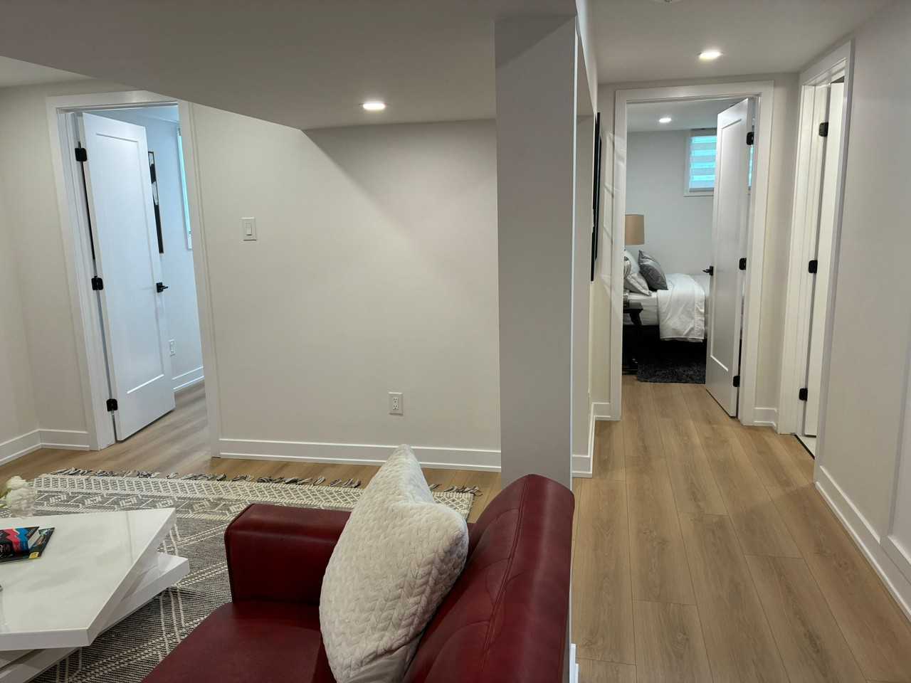 61 Crownhill St - Photo 4 of 17