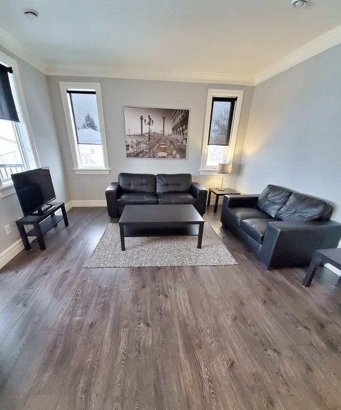 301 915 10 St - Photo 6 of 15