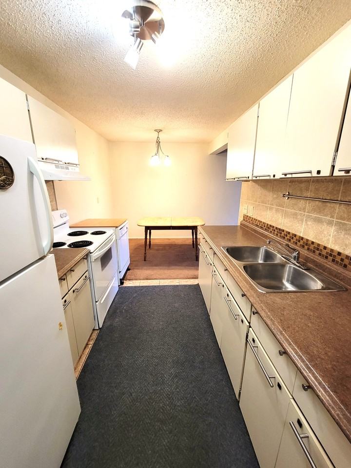 Unit 109 104 10 St - Photo 2 of 13