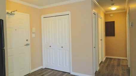 5202 49 St - Photo 6 of 16