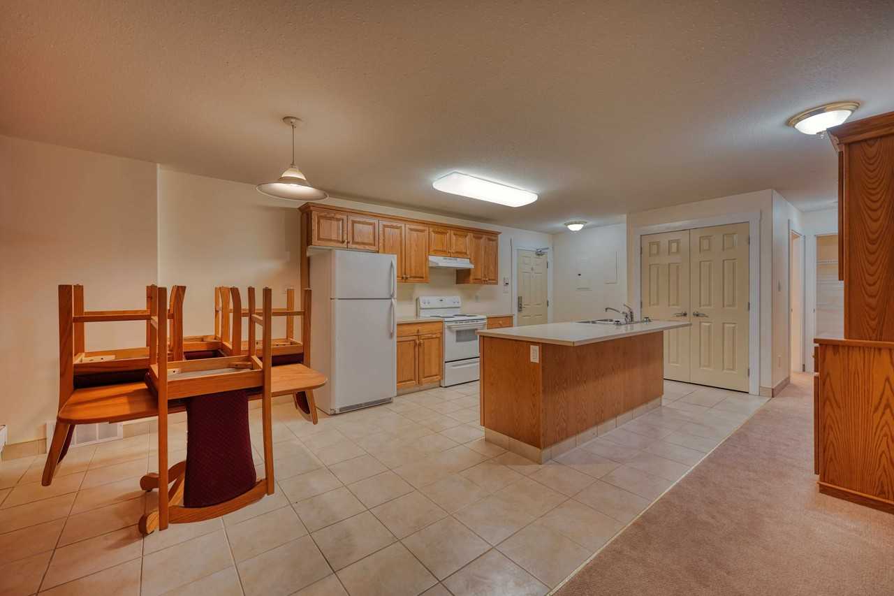 5623 54 St - Photo 7 of 21