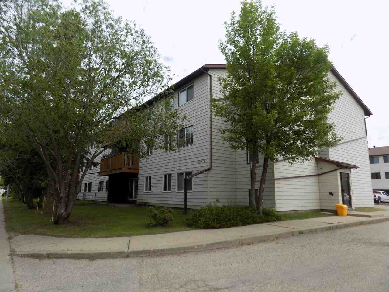 8111 96 St - Photo 6 of 19