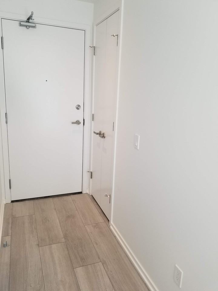 Beautiful 1 Bedroom in East Village - Photo 2 of 32