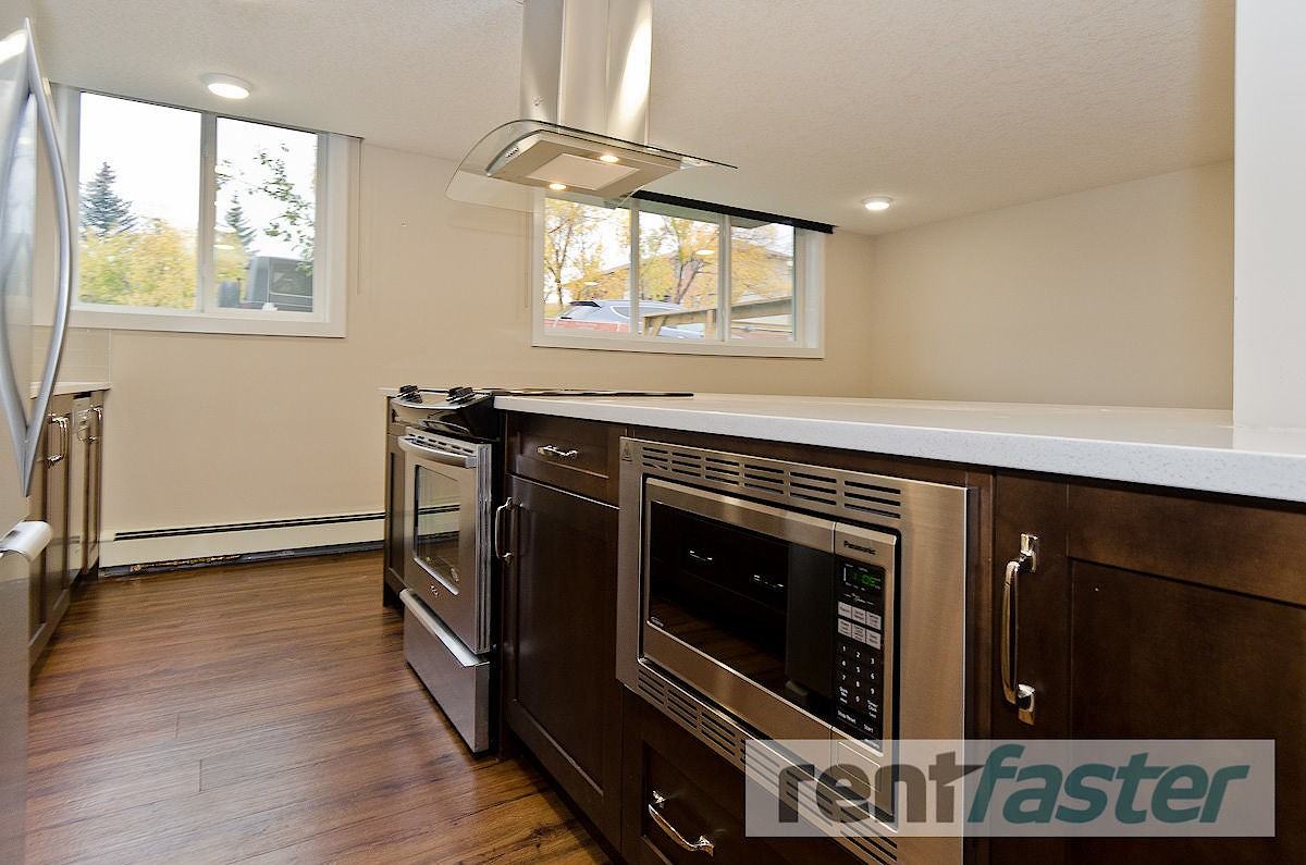 1640 12 Avenue S.W. - Photo 7 of 19