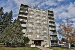 featured image of 1941 Mayor Magrath Dr S