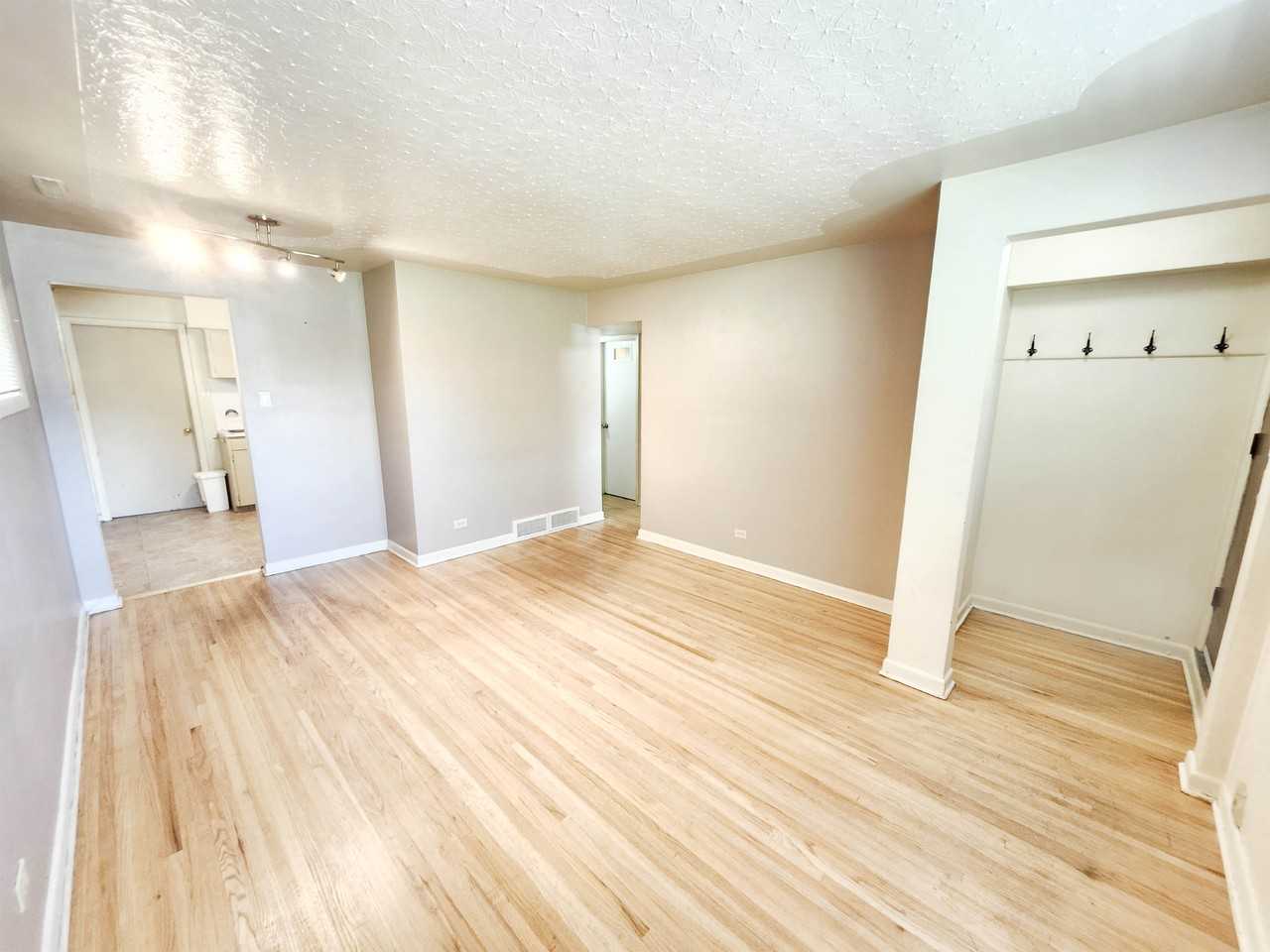 4728 Stanley Rd Sw - Photo 2 of 10