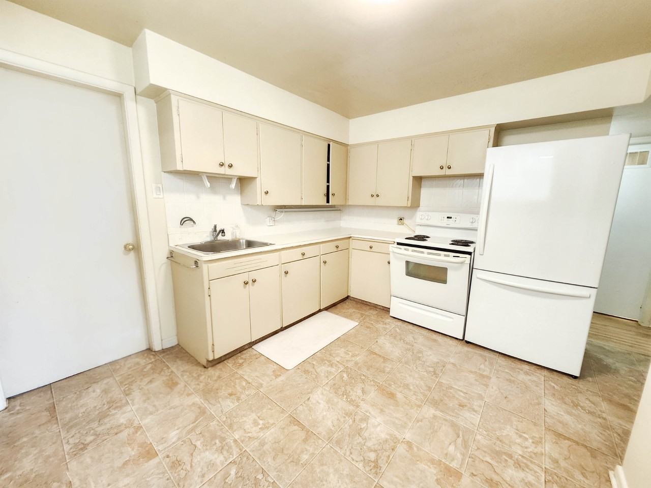 4728 Stanley Rd Sw - Photo 4 of 10