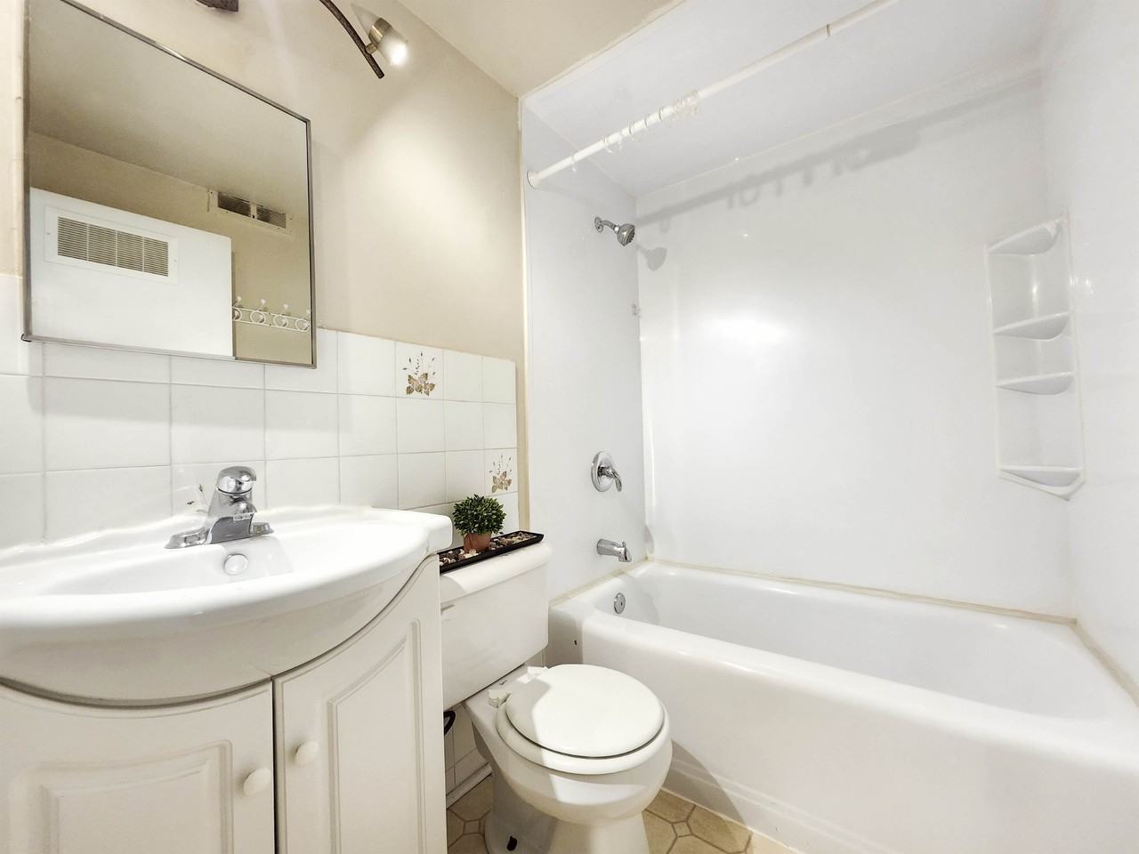 4728 Stanley Rd Sw - Photo 7 of 10