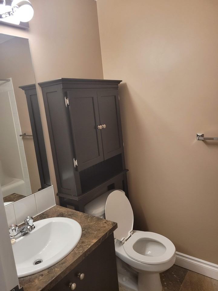 73 Erin Woods Court SE - Photo 4 of 8