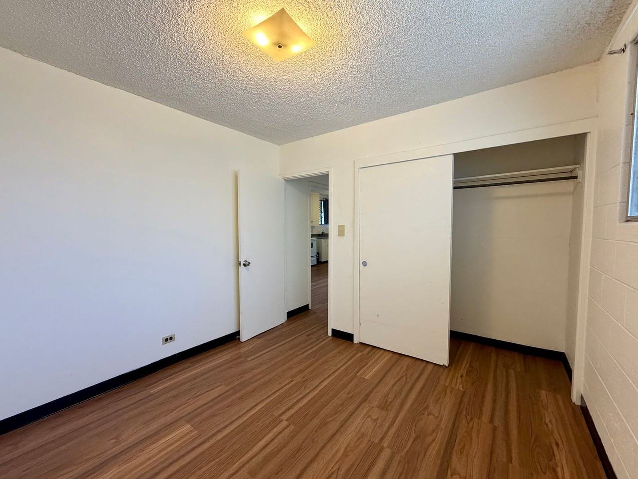 908 Prospect St - Photo 5 of 10